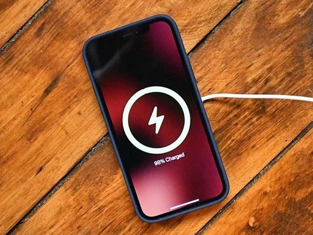 豆河镇苹果手机维修分享iPhone 12可以随便充电吗 